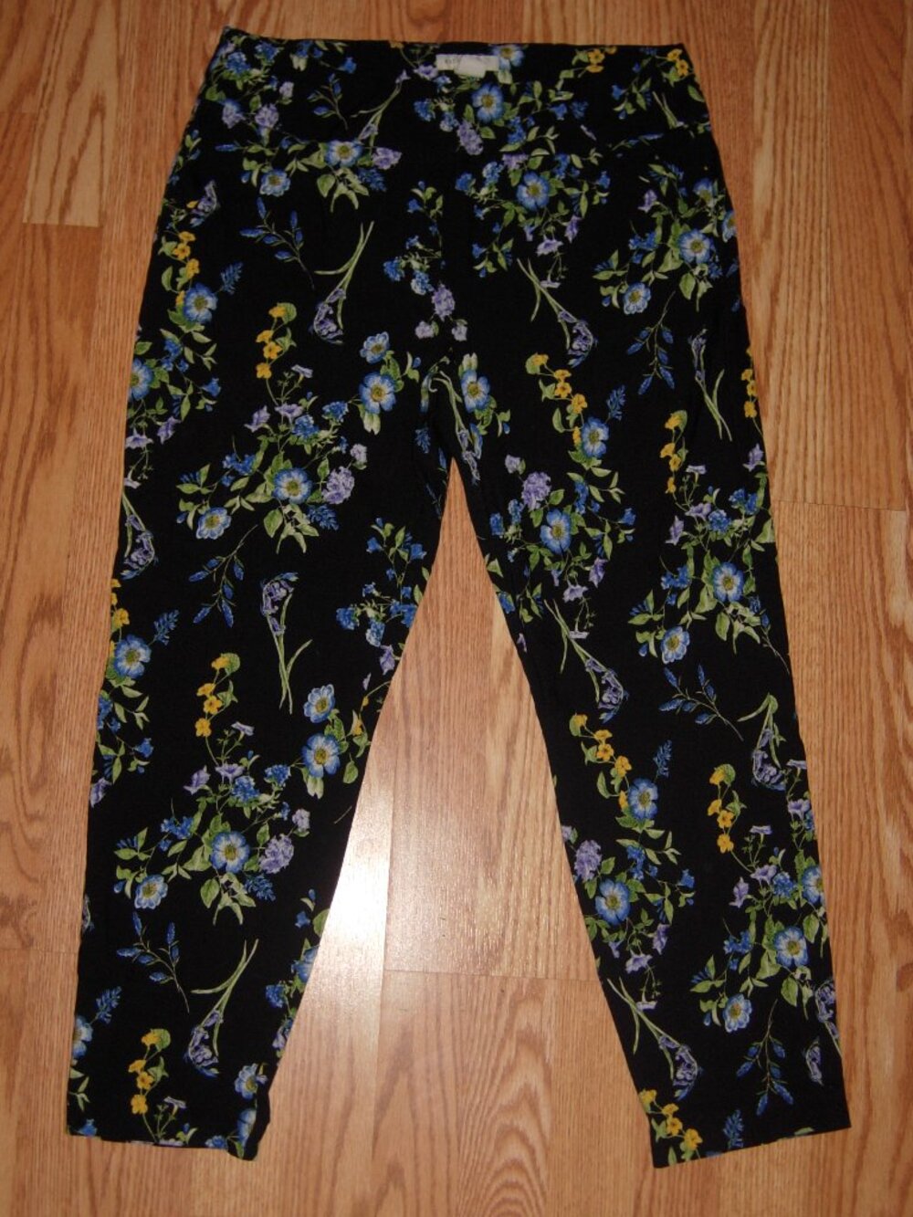 EST 1946 Floral Pull On Capri Cropped Pants 14